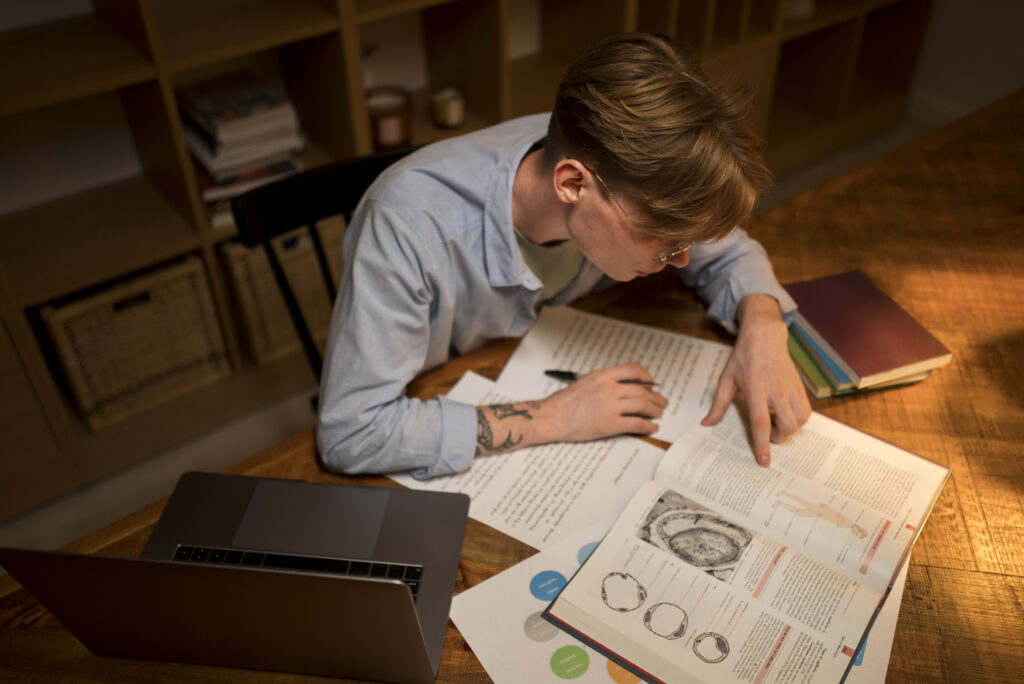 10 Smart Study Habits to Instantly Boost Your Grades