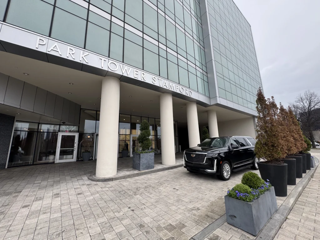 LaGuardia Airport to CT