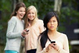 Friendship Red Flags: What to Watch for in New Relationships