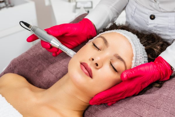 Why Exosome Hair Therapy Is Gaining Attention