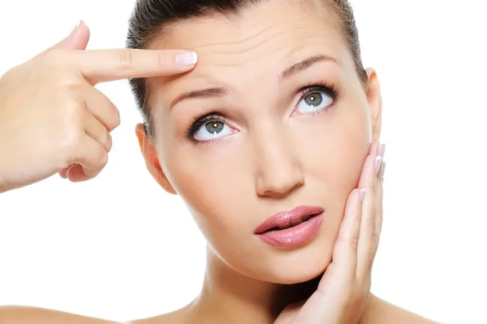 How Anti-Aging Treatments Help Maintain Skin Glow?