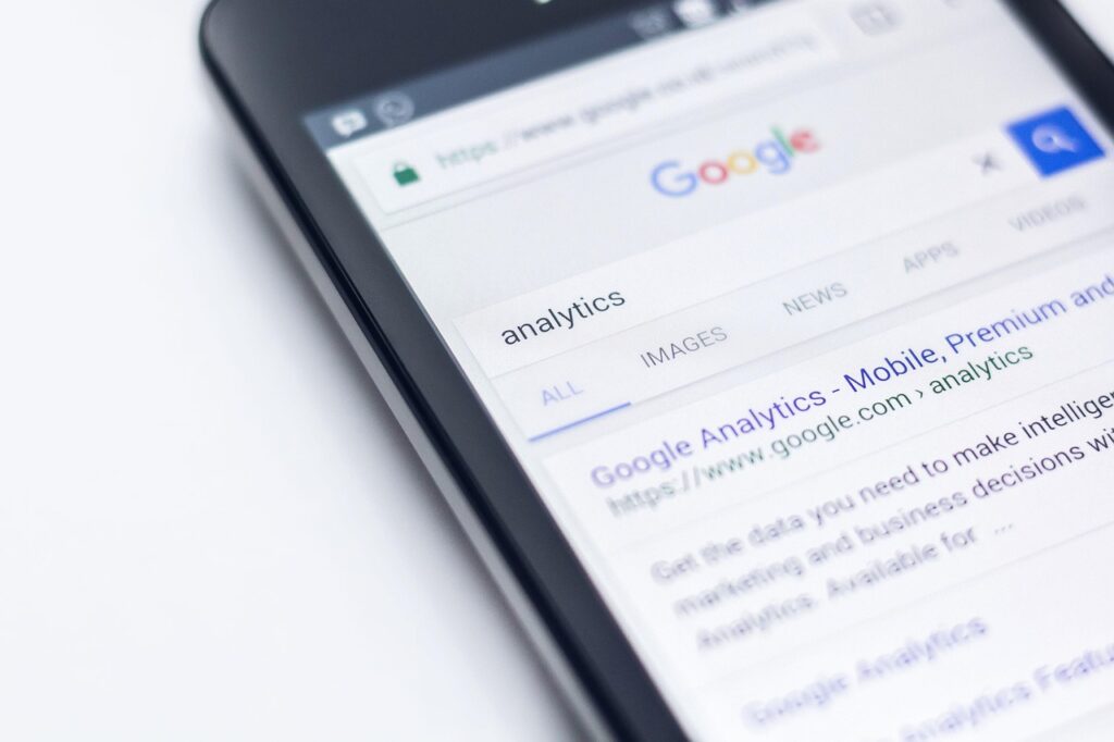 electronics, mobile phone, screen, smartphone, google, search engine, mobile, website, internet, analytics, google, google, google, google, google, search engine, website, website, website-1868708.jpg