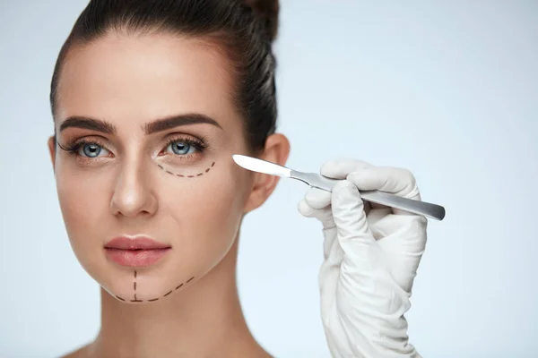 Facelifts-Enhance-Natural-Beauty-at-Any-Age