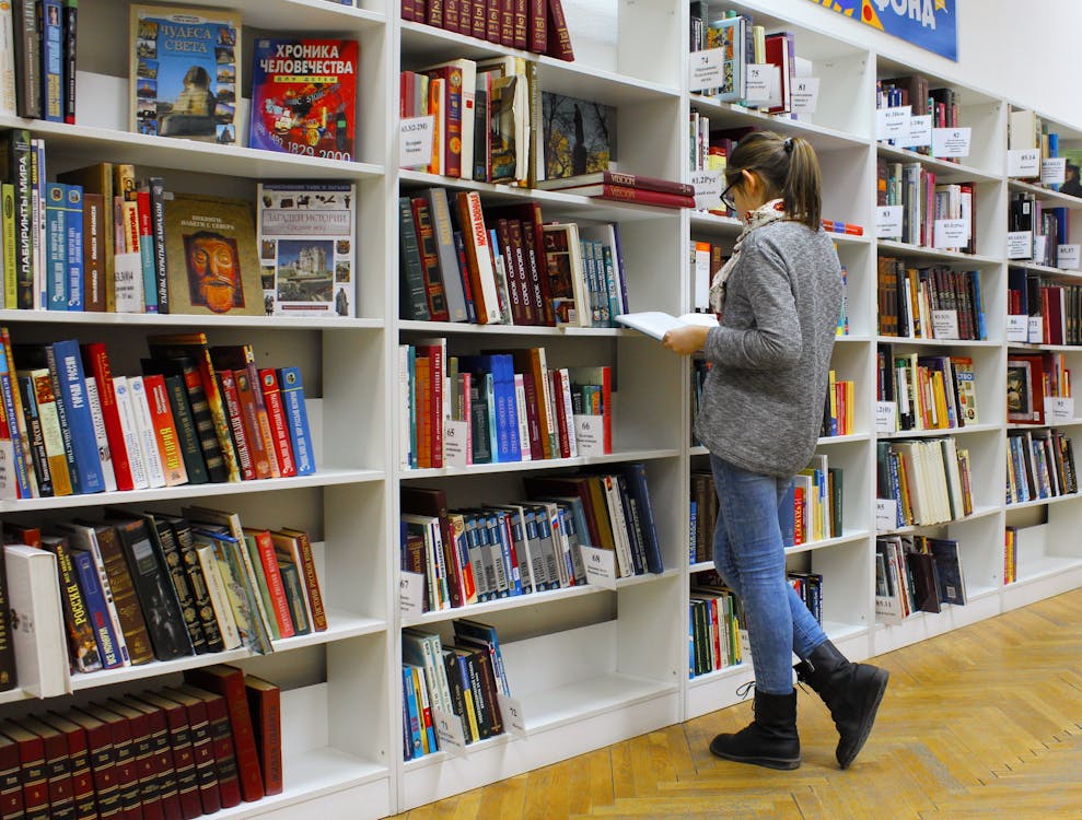 How Content Marketing Books Help Build Strong Brand Identity