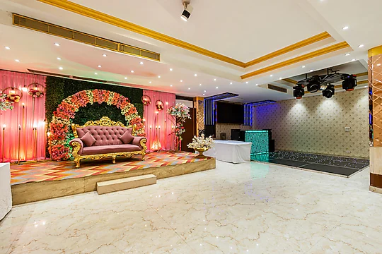 Luxury Stay at the Best Hotel in Rajouri Garden Delhi
